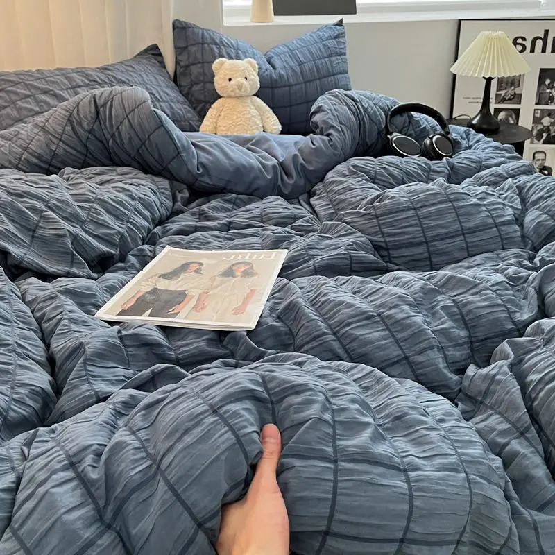 white pleated Seersucker down duvet cover with soft solid color bedding including bed sheets and pillowcases single large size 241016