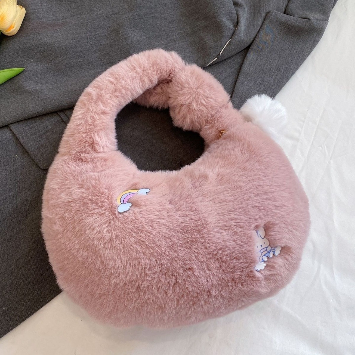 Mao high appearance cartoon cute handmade soft fluffy small bag, niche and sweet women's wool ball bag