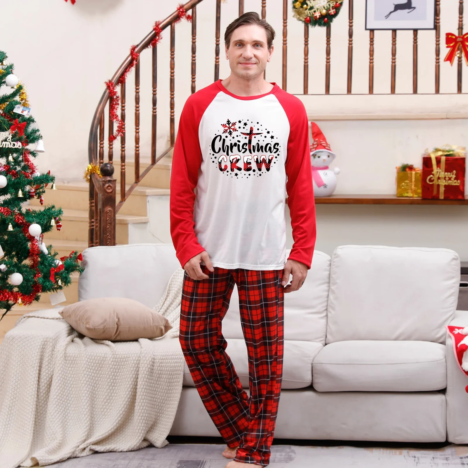 Family Pajamas Set Christmas Crew Print Adults Kids Baby Dog Matching Clothes Soft Cute Pyjamas Full Sleeve Warm Sleepwear 241017
