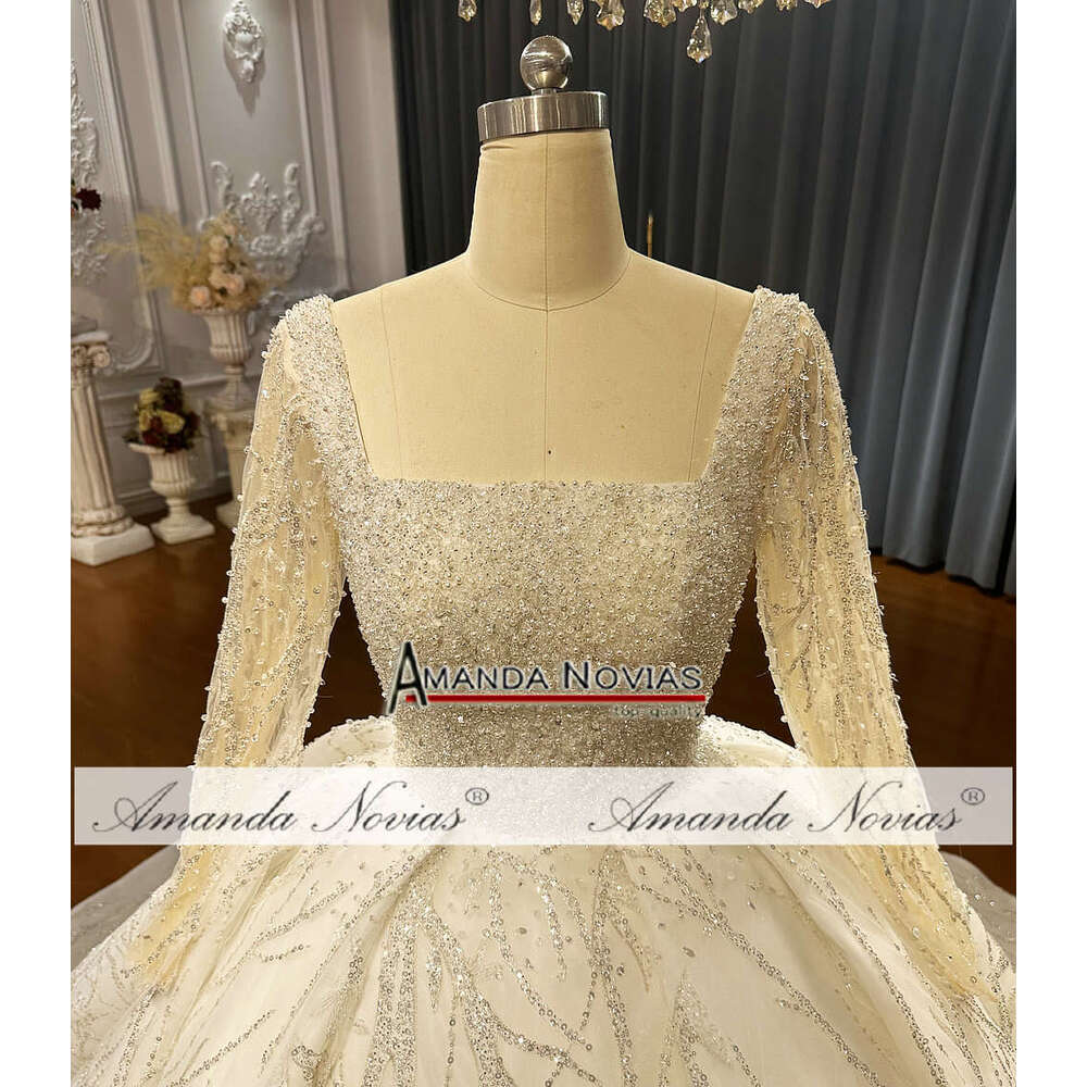 Square Necke Beading Wedding Gowns