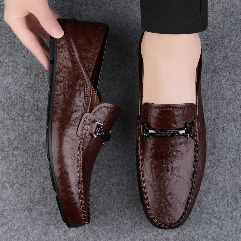 Men Breathable Casual Summer Shoes Hollow Out Mens Driving Shoes High Quality Male Business Shoes 2023 Genuine Leather LoafersXJ250118