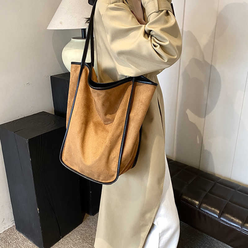 Large Capacity Commuter Bag Milard Bucket Tote Bag Autumn/Winter Handheld Shoulder Bag 241015