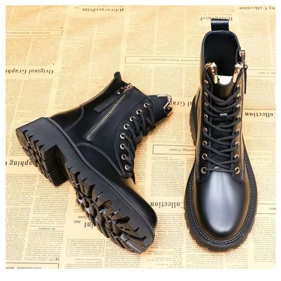 2024 Fashion Womens Designer Boot New Martin Boots Thick Bottom Comfortable And Durable Explosive Casual Versatile British Style Martin Boots