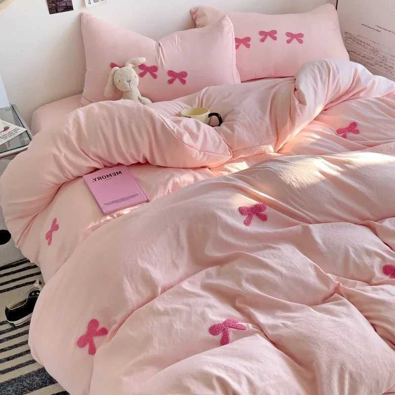 Cute pink Bow Down 3 Piece Set 3D Embroidery Bedding Set Pink bed set Comfortable Queen comforter Set Soft for girls, kids, teens xj241015