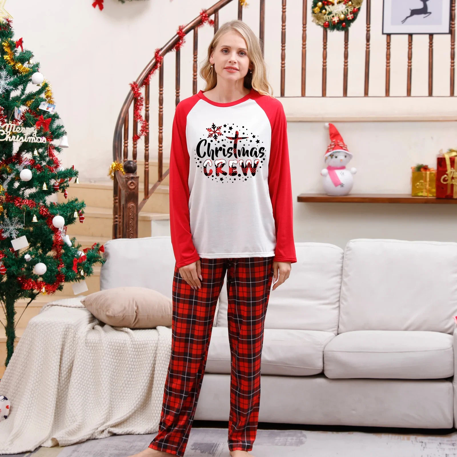 Family Pajamas Set Christmas Crew Print Adults Kids Baby Dog Matching Clothes Soft Cute Pyjamas Full Sleeve Warm Sleepwear 241017