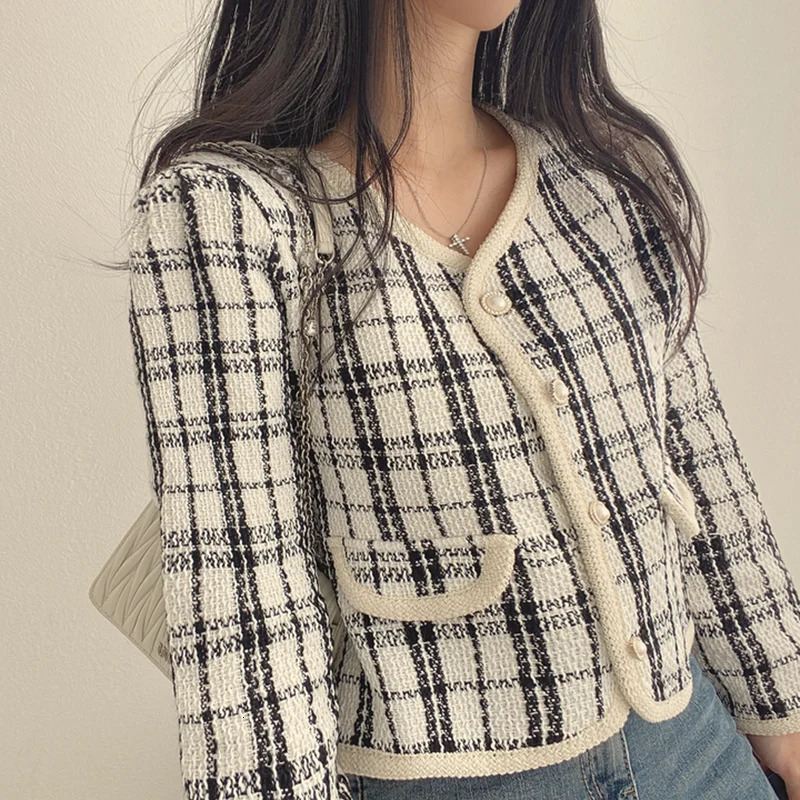 Rimocy Plaid Tweed Cropped Jacket for Women 2024 Autumn Elegant Pearls Button Short Coat Female Chic Long Sleeve Outerwear Mujer 241017