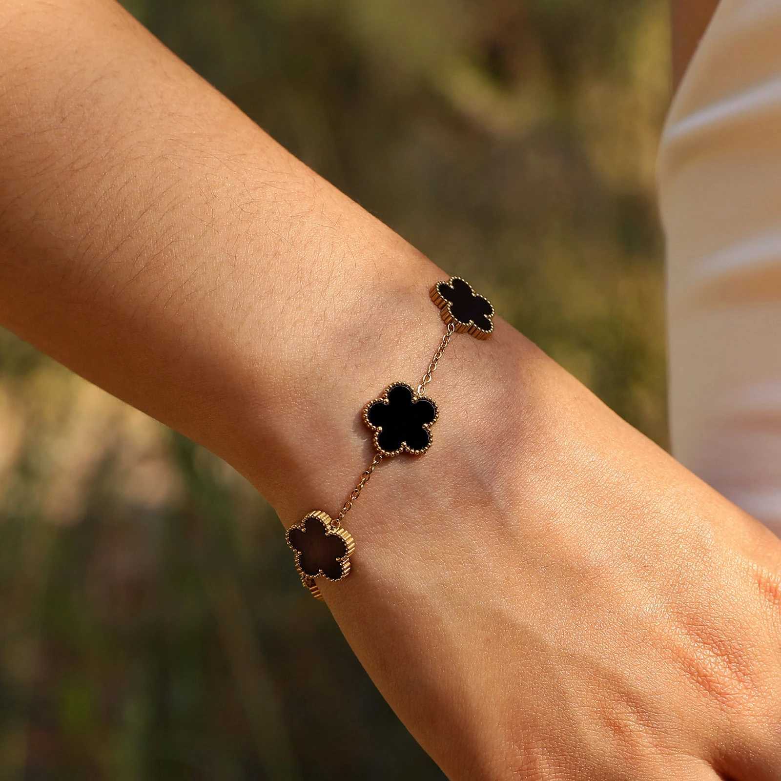 Chain 1 double-sided five flower bracelet multiple colors elegant design suitable for womens daily wear H241016