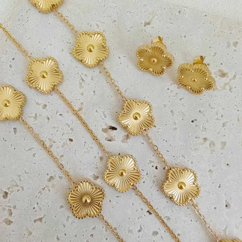 Earrings Necklace High quality stainless steel double-sided flower jewelry set 14k gold-plated clover necklace bracelet H241016