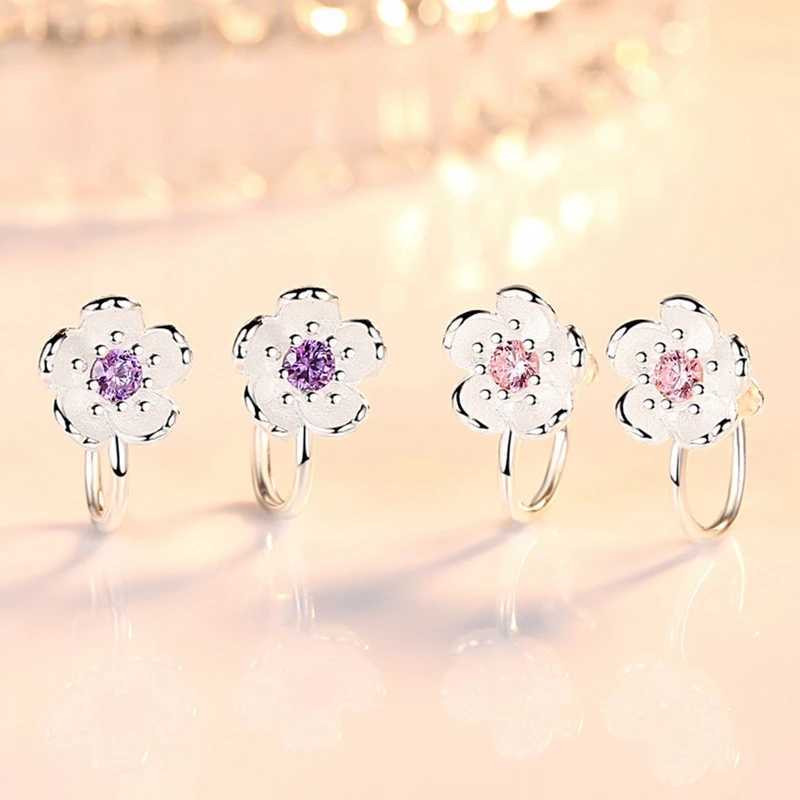 Korean style crystal cherry blossom earring clip non perforated suitable for girls parties sweet silver non perforated ear clip W241017