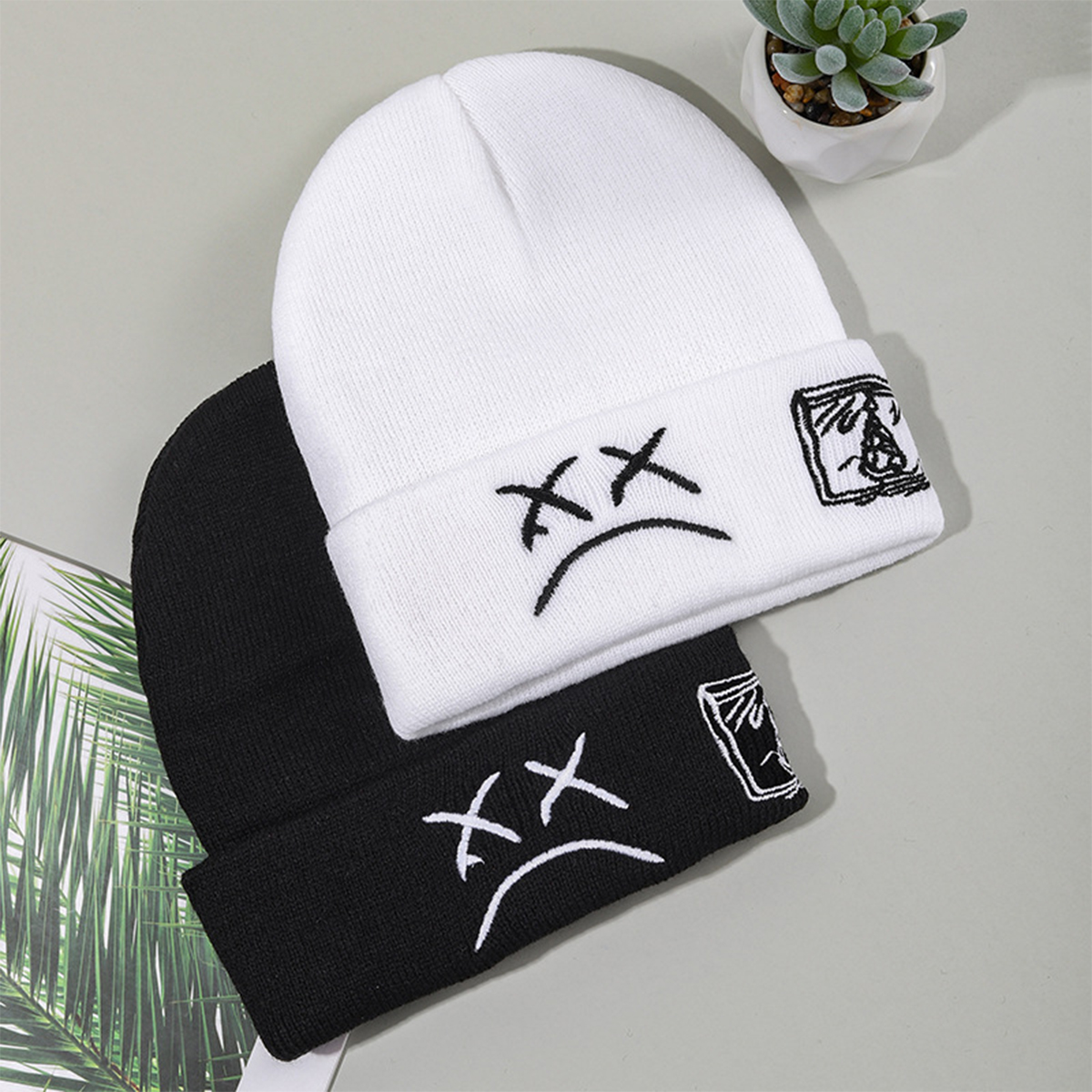 Stylish Emoticon-Embellished Woolen Beanies - Versatile European Style for All Seasons