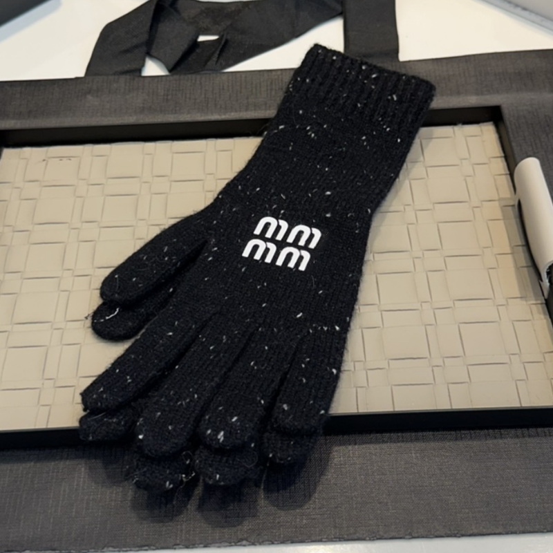 Designer New Wool G… - image