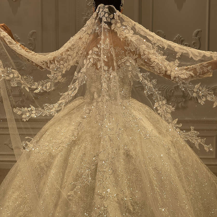 Custom Made Shinny Tulle Veil With Beading Lace Wedding Veils