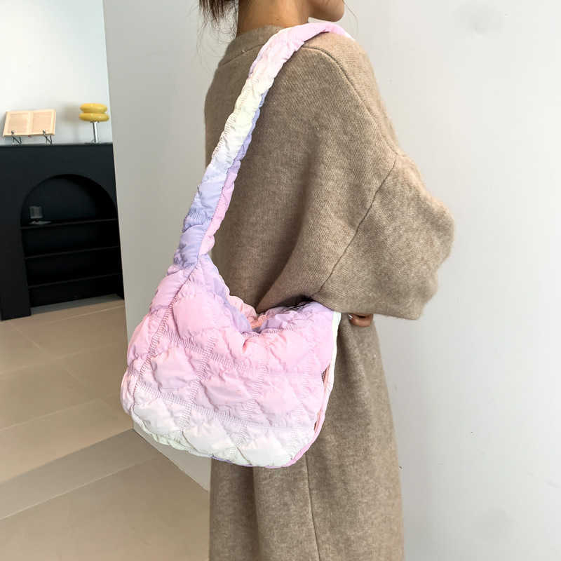 popular Instagram fashion bubble bag women's versatile commuting crossbody shoulder bag pleated cloud bag 241015