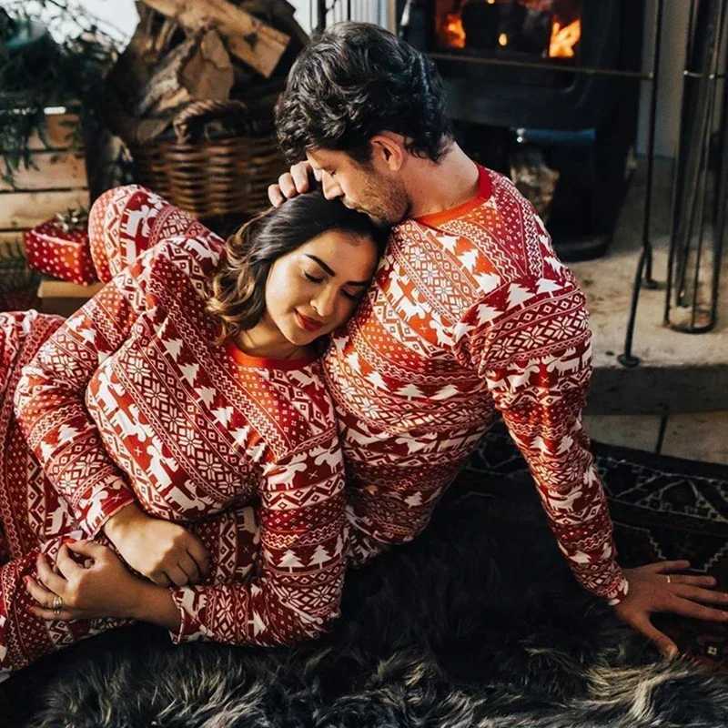 Christmas Gift Family Pajama Full Print Adult and Child Matching Set 2-piece Set Baby Dog Hoodie Soft Pjs Christmas Appearance W241015