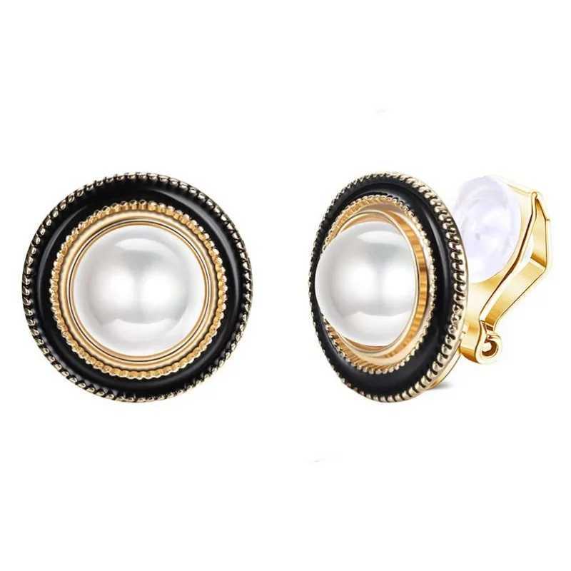 1 pair of pearl earring clips female unperforated earring clips earrings false perforations crystal earring cuffs fashionable gift W241017