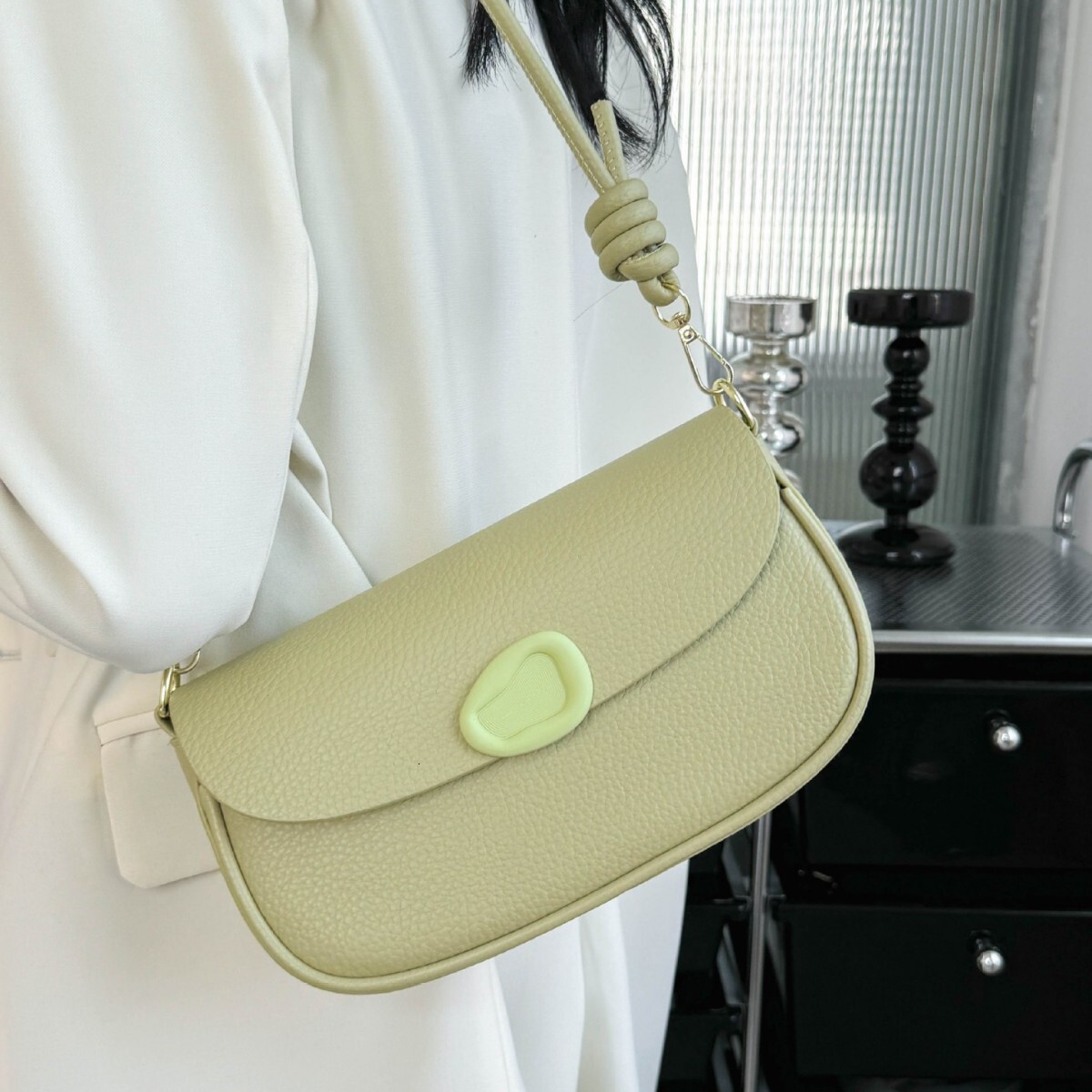 Underarm for women new versatile stylish shoulder with a high-end feel, simple and fashionable diagonal cross bag