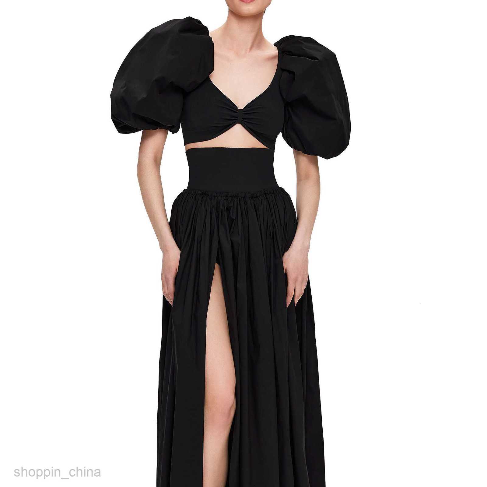 Basic Casual Women Dresses New long skirt two-piece set with bubble sleeves, waist cinched high slit long skirt set