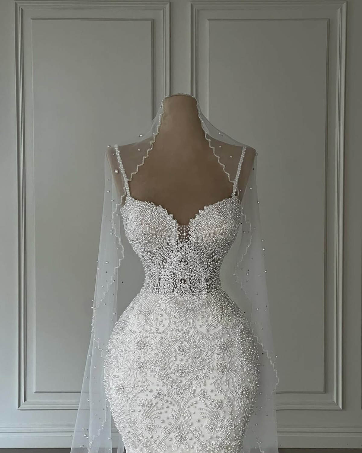 Luxury Mermaid Wedding Dress Appliques Pearls Beading Sweetheart Neck Bride Gowns Beaded Sleeveless Bridal Dresses Custom Made
