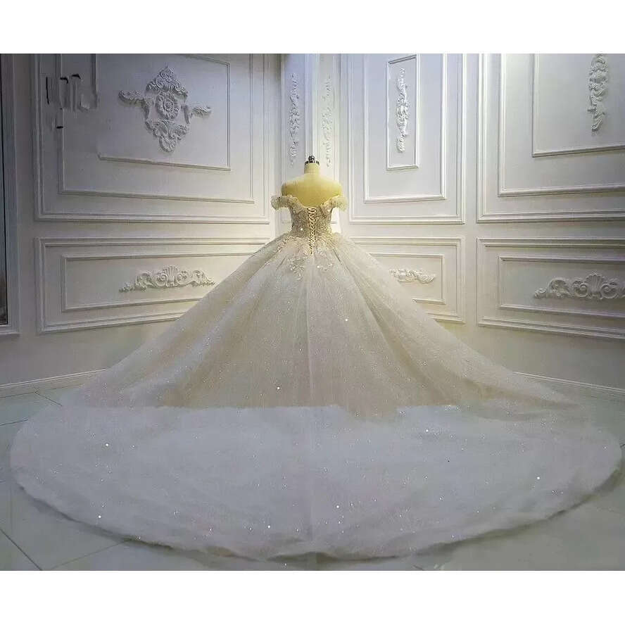 Wedding 2022 Gorgeous Ball Dresses 3D Ral Appliqued Sequins Beaded Sweep Train Custom Made Weeding Gown Bridal Dress