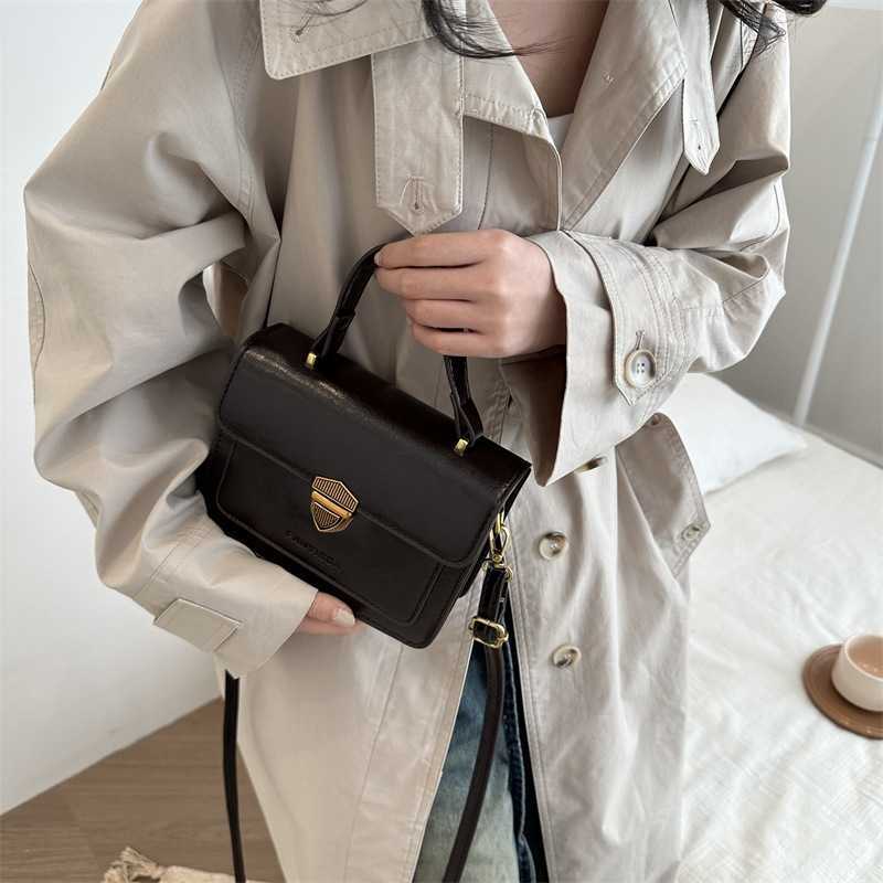 2024 New Style Womens Bag with High Quality Versatile Fashion Single Shoulder Crossarm Exquisite Underarm Commuter Handbag Y241017