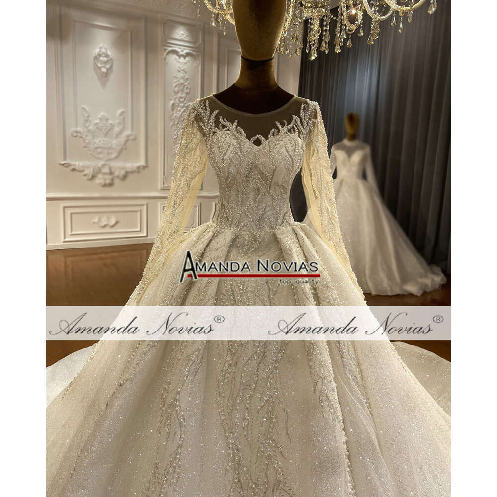 Popular Long Sleeve Ball Gown Wedding Dress