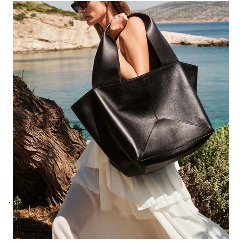2024 New Versatile Simple Soft Large Capacity Niche Design Suede Bucket Unisex Style Bag Tote Bags For Women