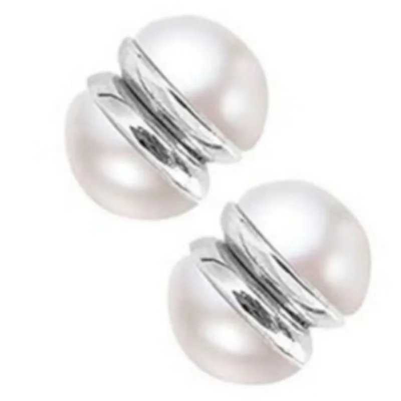 A pair of neutral strong magnetic earrings ear clips cuffs no perforations earmuffs crystal earrings suitable for women W241017