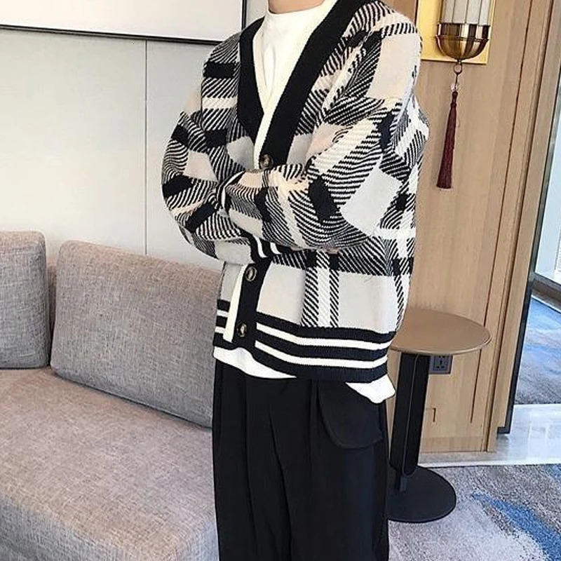 Autumn Mens Knitted Plaid Printed Buttons Cardigan Sweater Long Sleeve Streetwear Leisure Coat Fashion Check Knitwear 241017