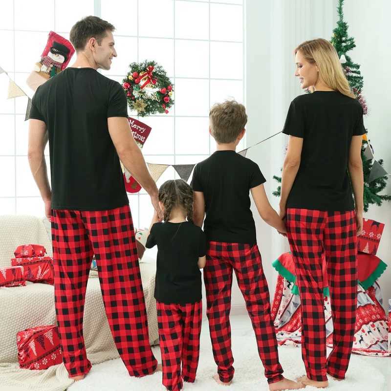 Merry Christmas 2024 Short Sleeve Family Matching Set Cute Soft Pajamas Adult Childrens Clothing Set Baby and Dog jumpsuit Family Appearance W241015