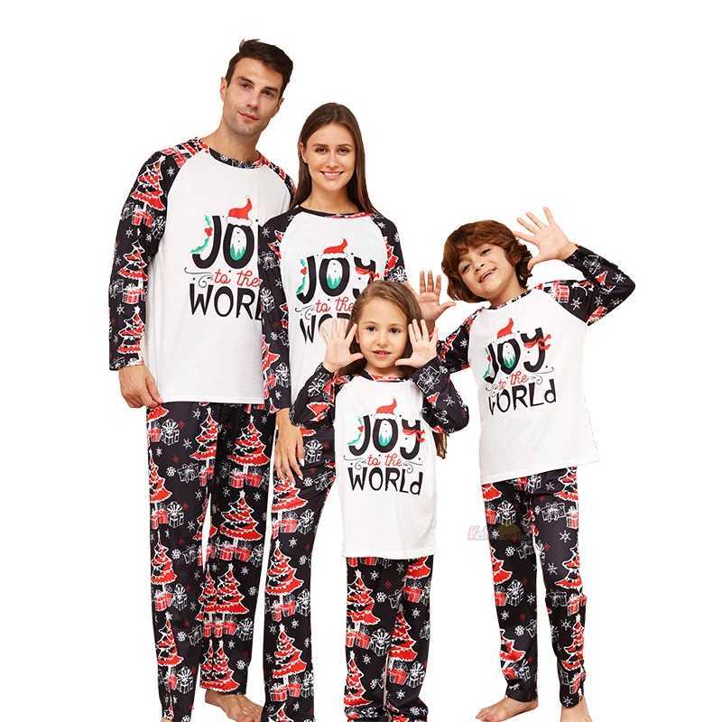 2024 Christmas Pajama Family Matching Father Mother and Daughter Son Christmas Pajama Clothing Adult Childrens Pajama Couple Set W241015