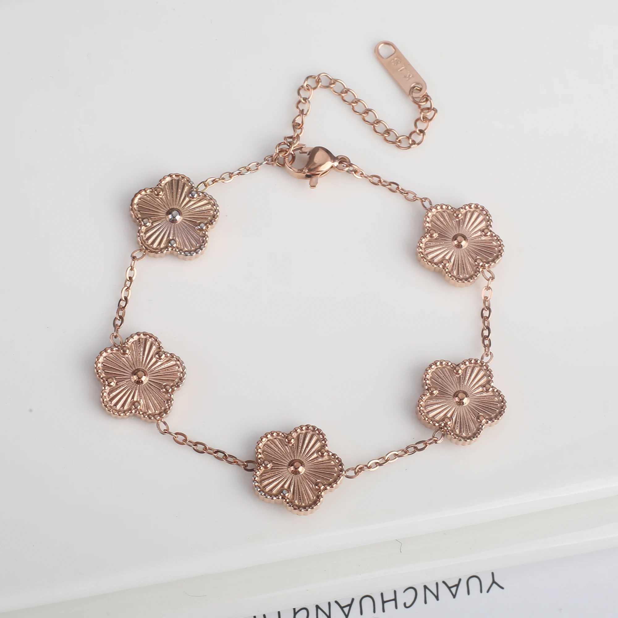 Chain Neutral stainless steel plant five leaf flower adjustable bracelet creative plum blossom jewelry daily wearing accessories clover H241119