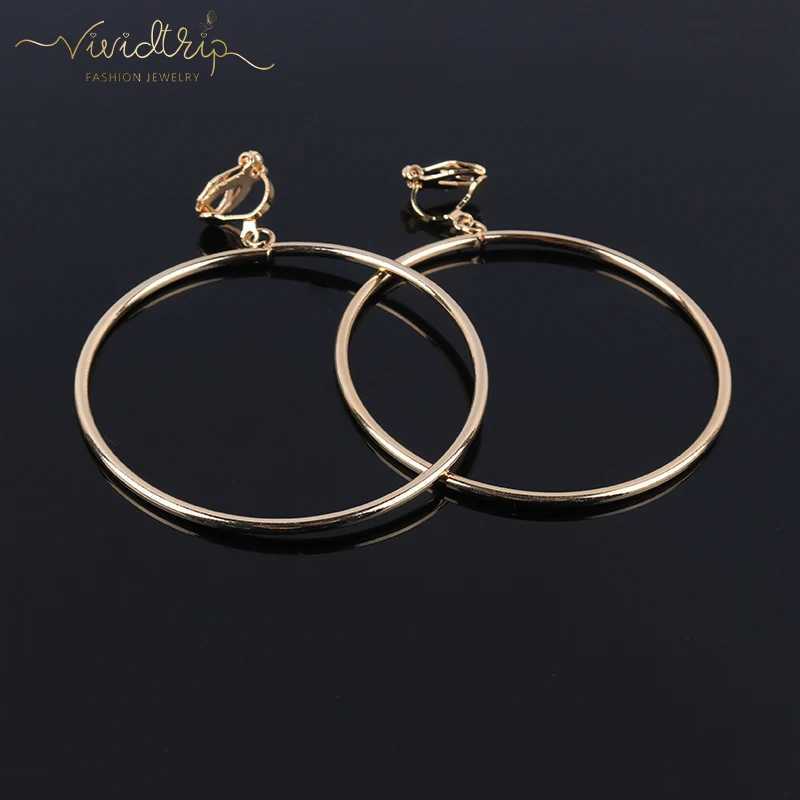 Classic geometric round clip earrings without perforations metal simple large earrings suitable for womens parties minimalist fashion jewelry W241017