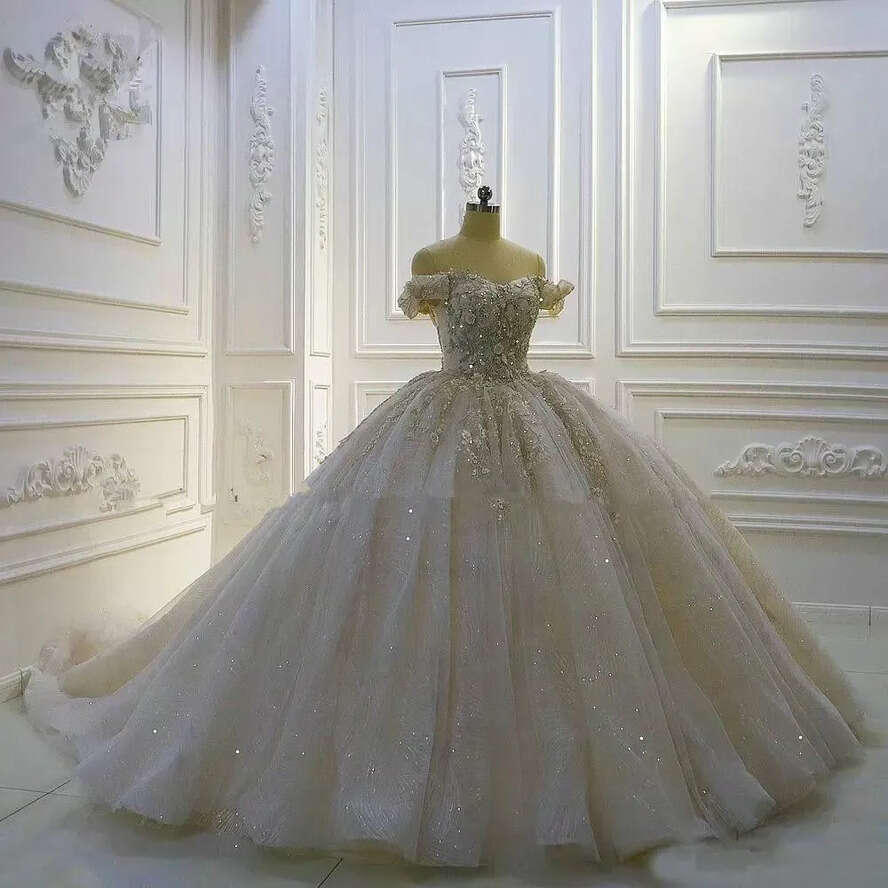 Wedding 2022 Gorgeous Ball Dresses 3D Ral Appliqued Sequins Beaded Sweep Train Custom Made Weeding Gown Bridal Dress