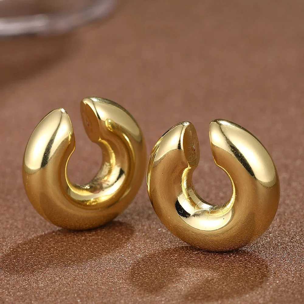 Punk unperforated thick circular clip earrings suitable for women gold-plated C-shaped earrings cuff screw tube thick earrings jewelry gifts W241017