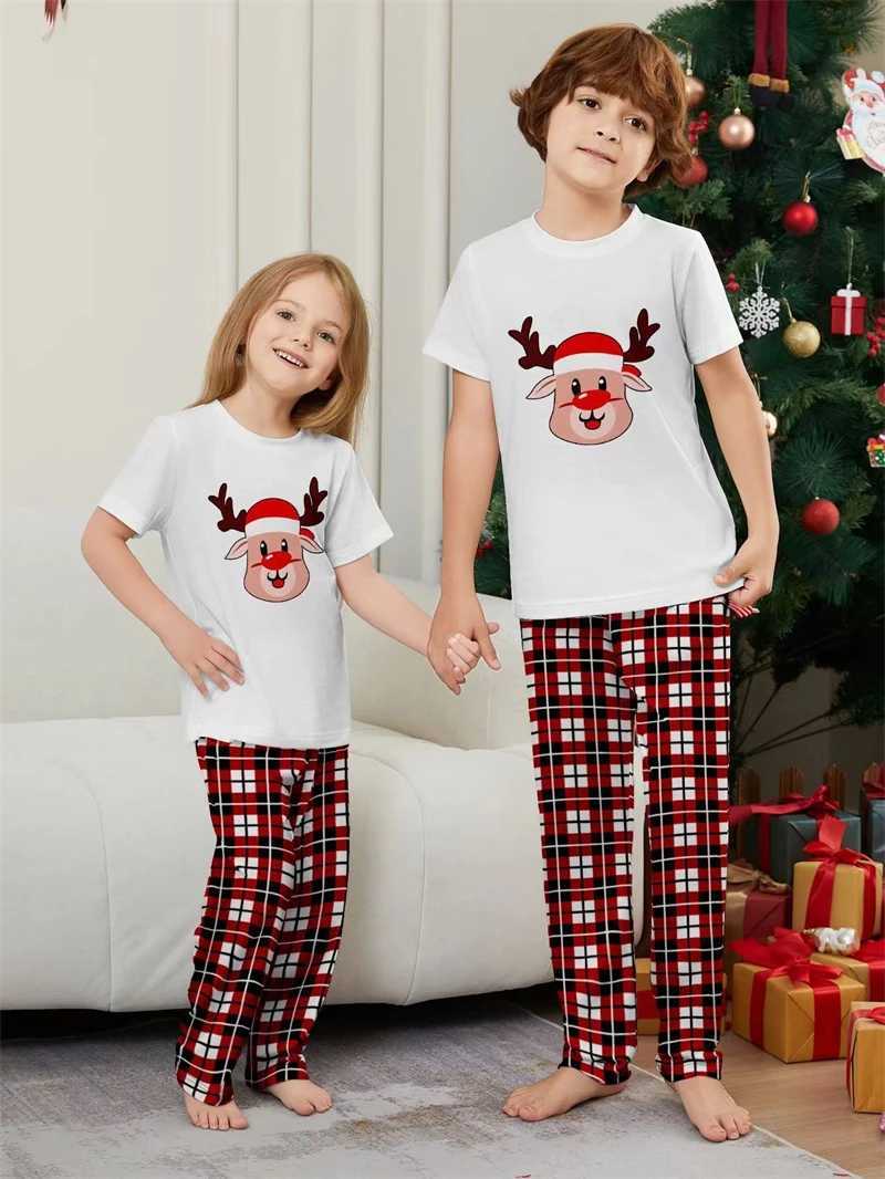 Short sleeved Christmas family matching set reindeer father mother childrens pajamas set checkered dad mom and me Christmas costume 2024 W241015