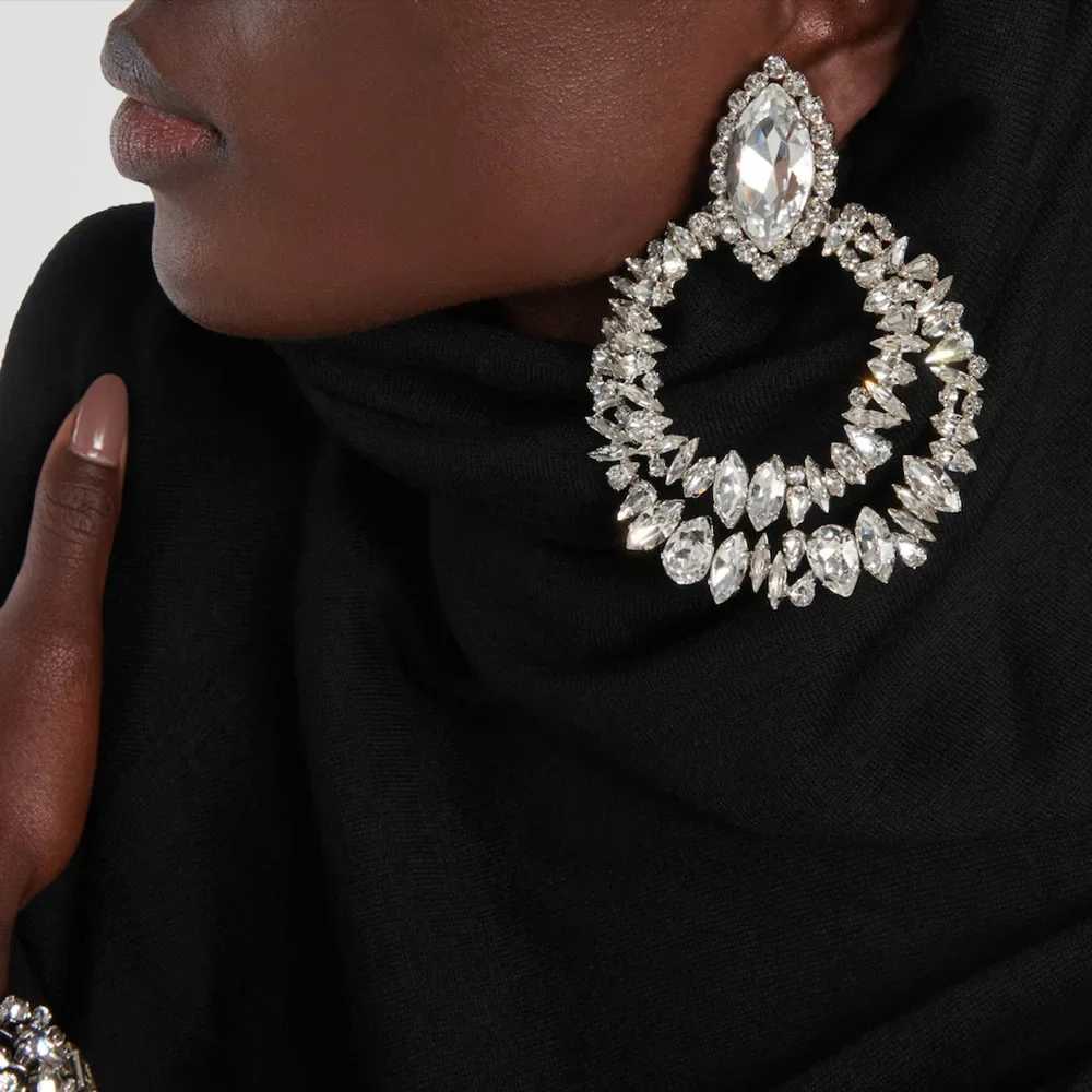 Fashionable Geometric Clip Earrings Bridal Non Perforated Accessories Elegant Ladies Large Water Diamond Rings Earrings Wedding Jewelry W241017