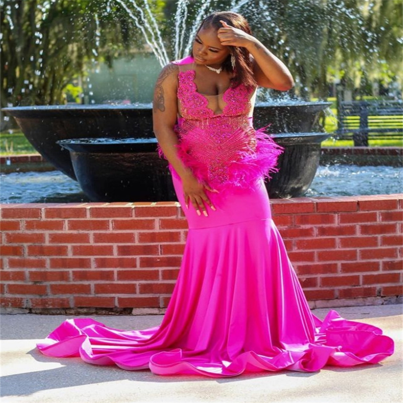 Gorgeous Hot Pink Prom Dresses 2025 Plus Size Diamond Crystal Mermaid Evening Dress Black Girls Feather Birthday Dress Nigerian African vestidos de fi