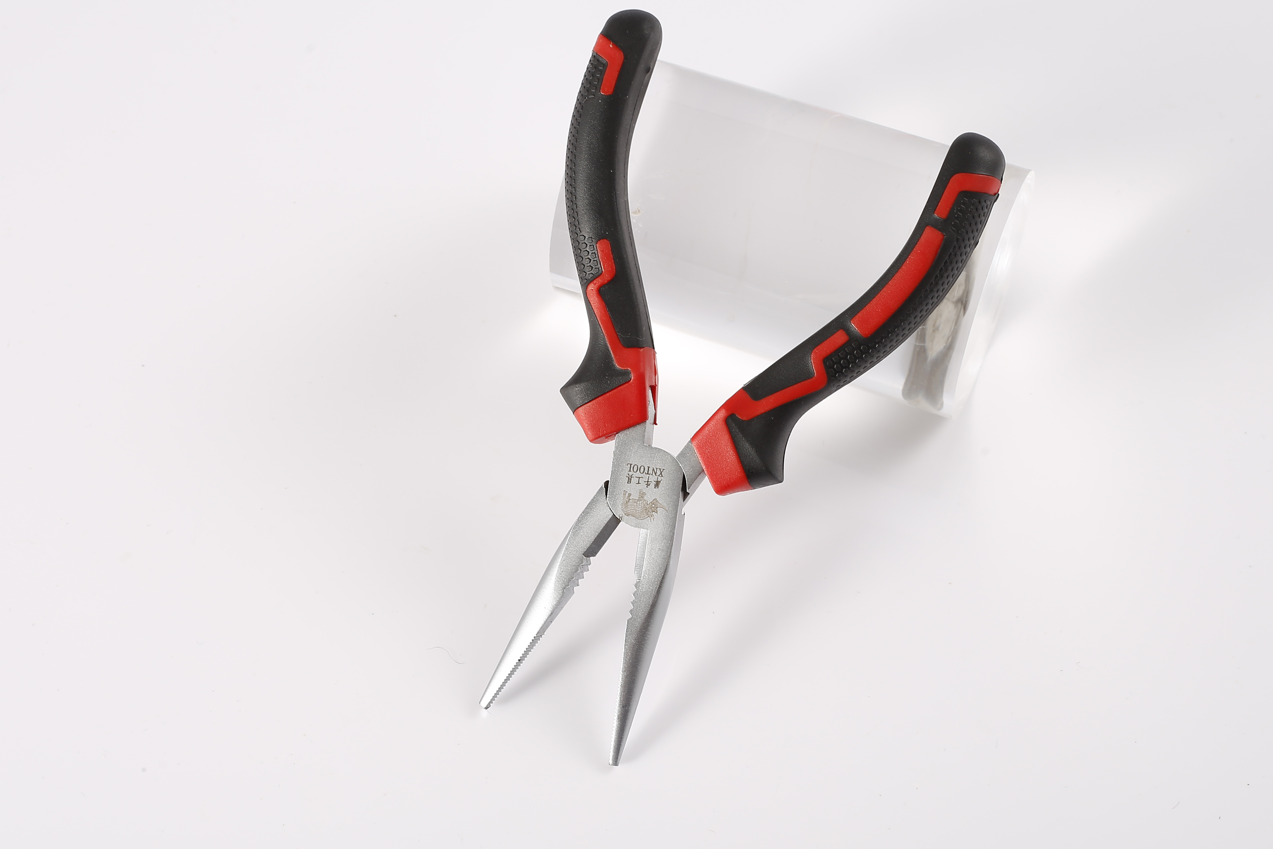 European pliers Pearl nickel treatment on the surface of the red and black diamond handle