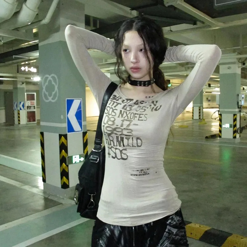 Tonngills Y2k Retro T-shirt Womens Printed Letter T-shirt Top Tight 2000s Japanese Autumn Street Clothing Folded Top Fairycore T-shirt 241017