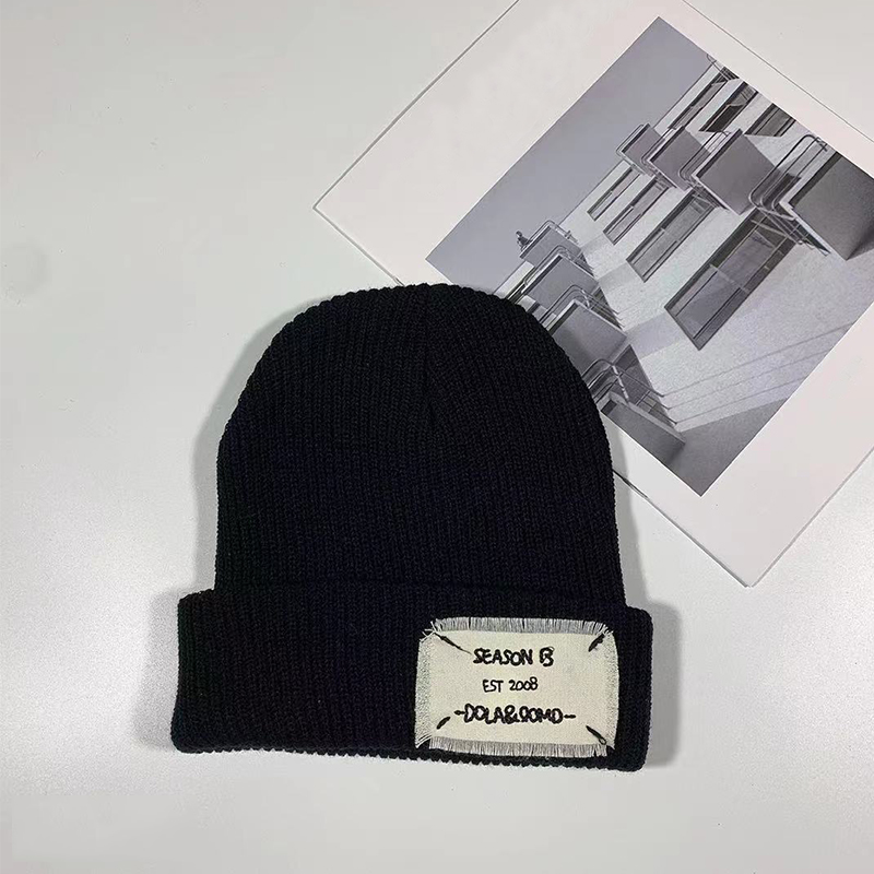 Fall Winter Knitted Beanies for Couples - Chic, Versatile Headwear
