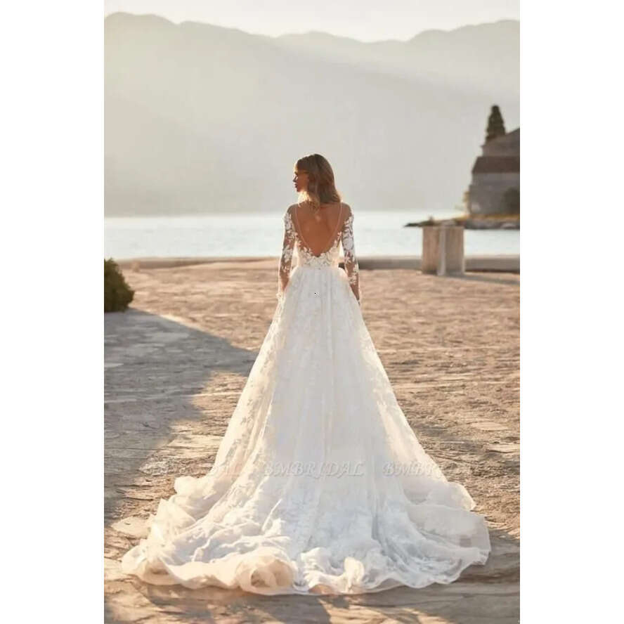 Lace Wedding Full Vintage Dresses Arabic Dubai Sheer Long Sleeve Appliques Sexy Open Back Bridal Gowns Custom Made Robes Plus Size Bc15738
