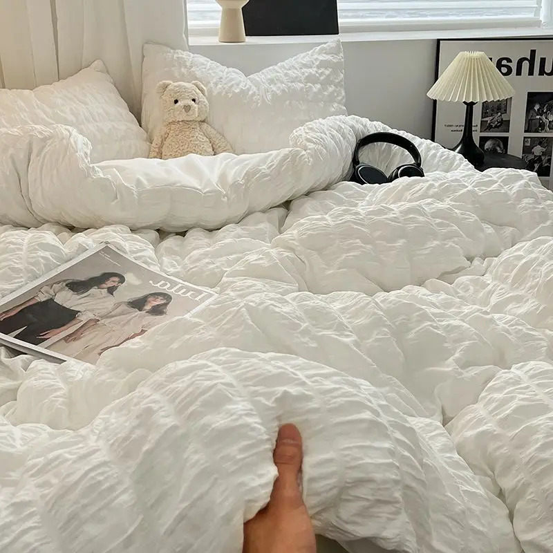 white pleated Seersucker down duvet cover with soft solid color bedding including bed sheets and pillowcases single large size 241016