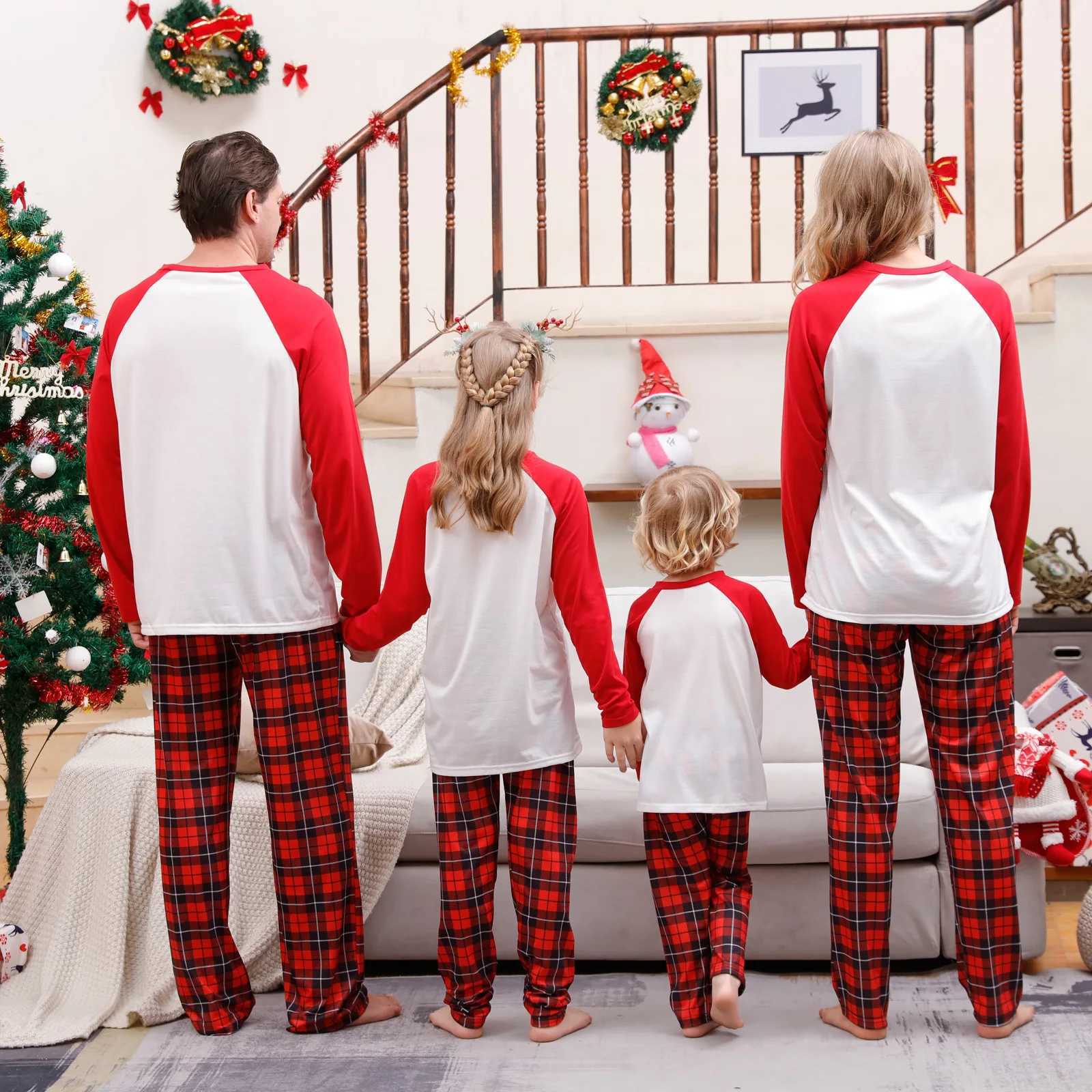 2024 New Christmas Pajama Set Cartoon Print Mom Daughter Dad Son Matching Set 2-piece Cute Soft Pajama Family Appearance W241015