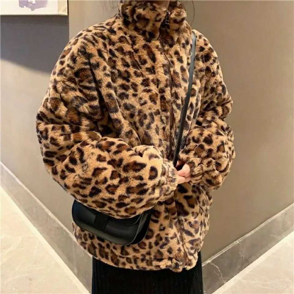 Fashion Leopard Jacket Womens Zipper Hoodie Mens Jacket Waist Street Jacket Loose Windproof Clothing Mens M241017