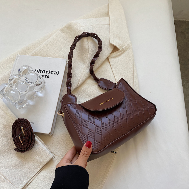 Niche Design for Women New Small Fragrant Style Fashion Simple Solid Color Single Shoulder Crossbody Bag Fresh