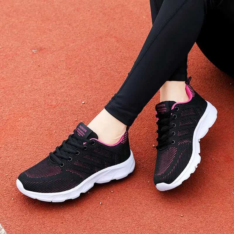 Womens sports shoes casual shoes 2023 new breathable walking mesh lace flat vulcanized shoes womens Tenis running shoes Y241017