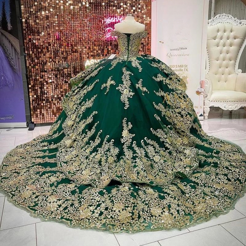 Emerald Green Off the Shoulder Quinceanera Dresses Ball Gown Sweet 16 Dress Gold Appliques Lace Pearl Party Birthday Princess Vestidos 15 Anos