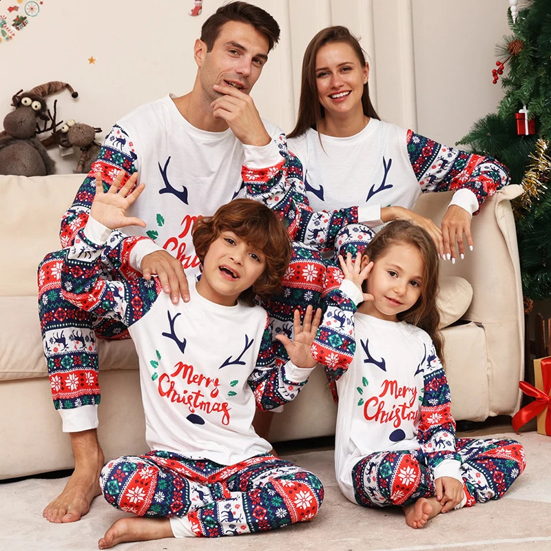 Family Xmas Matching Pajamas Outfits Adult Kids Baby s Christmas Couple Clothes Set Sleepwear Same Look Pyjamas 241017