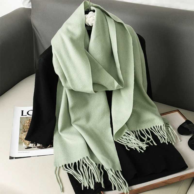 Fashionable solid color 2024 text scarf winter headscarf Tess Tassel long womens shawl cashmere like Pashmina headscarf scarf wrapped X241017
