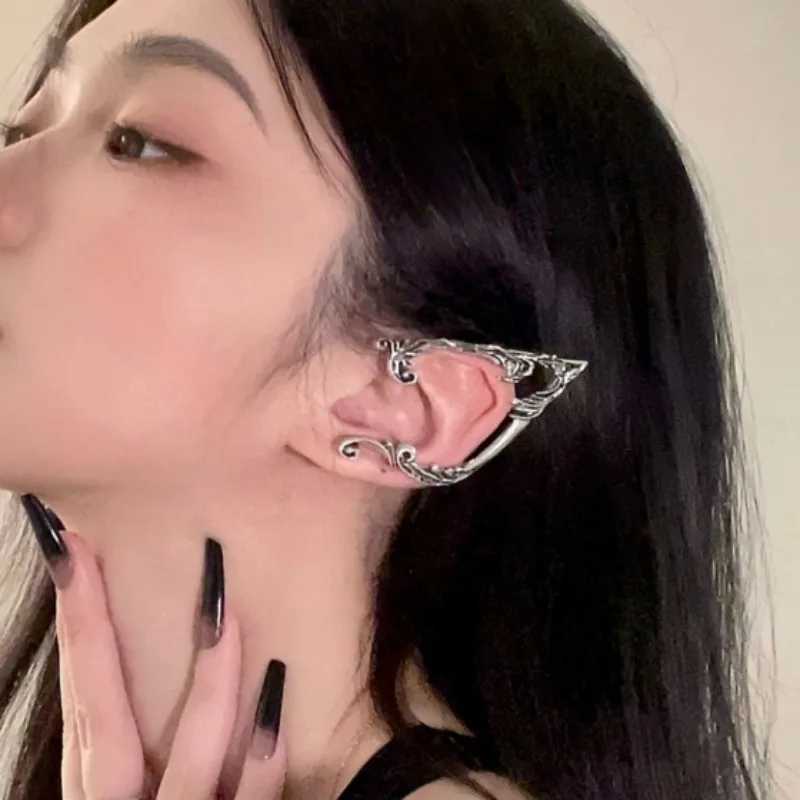 Gothic Fairy Earclip Earrings Female Personality Retro Style Non Perforated Earrings Punk Metal Butterfly Earrings W241017